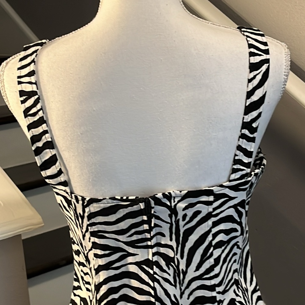 California Concepts Zebra print sleeveless dress. Sz 12 Great for Summer - Picture 7 of 16